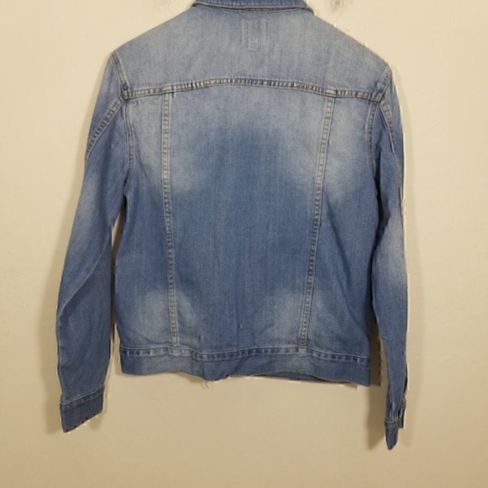 Kensie Distressed Pockets Button Front Long Sleeve Jean Jacket Size S - Picture 5 of 6